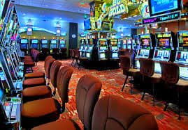 Studio VIP Roulette skytoto dengan dealer langsung dan meja HD profesional